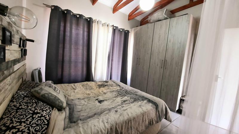 3 Bedroom Property for Sale in Waterkloof East North West